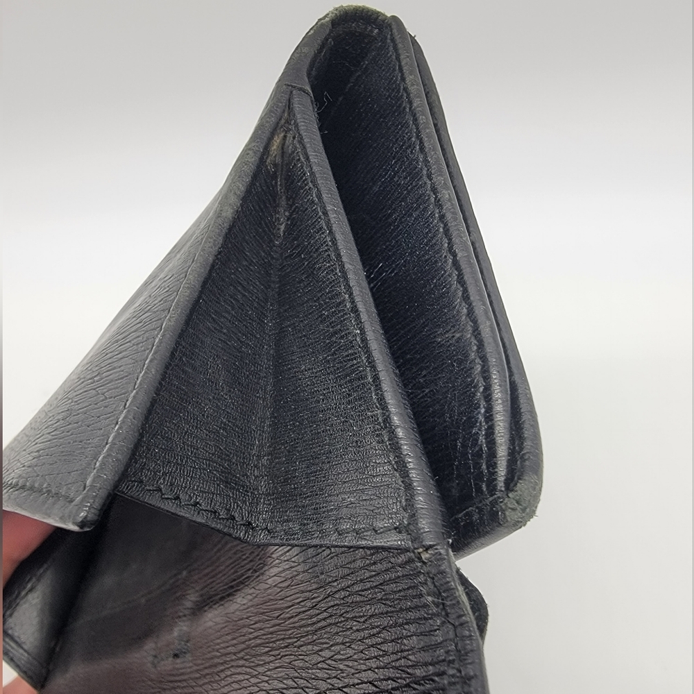 Authentic Preowned Gucci Bifold - Picture 11 of 16